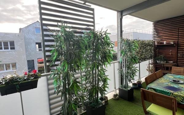 Appartement à vendre    3 pièces • 65,69 m2 Eysines