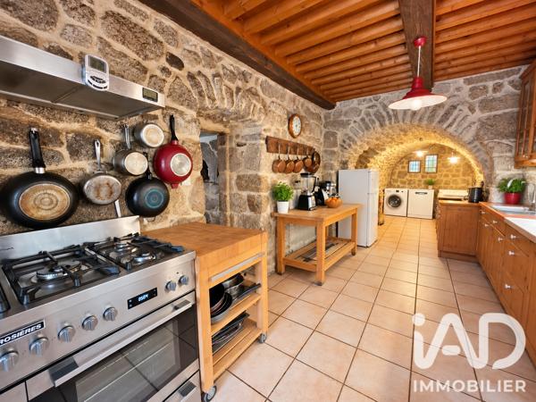 Maison à vendre 25 pièces 719 m² Bozas