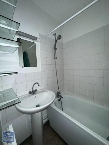 Appartement à louer 1 pièce 33.88m² Alençon (61000)
