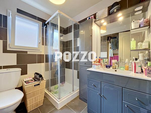 Maison Longueville 6 pièce(s) 123 m2 LONGUEVILLE