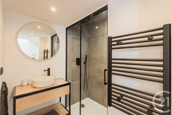 Appartement F4 à vendre  4 pièces - 85,41 m 2   NICE  - 06