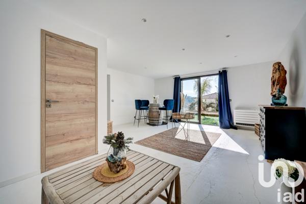 Maison à vendre 8 pièces 288 m² Le Castellet