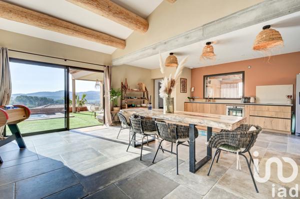 Maison à vendre 8 pièces 288 m² Le Castellet