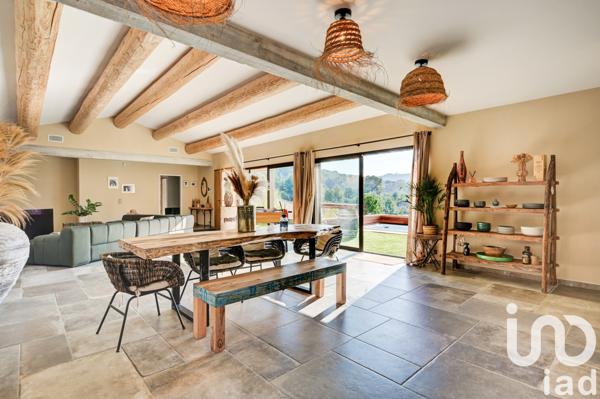 Maison à vendre 8 pièces 288 m² Le Castellet