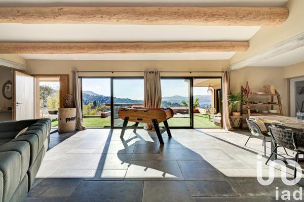 Maison à vendre 8 pièces 288 m² Le Castellet