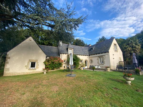 A VENDRE MAISON PROCHE DINAN // 4 CHAMBRES//VIE DE PLAIN PIED // PROCHE TOUS COMMERCES