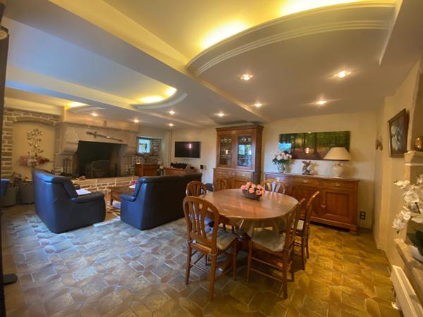 A VENDRE MAISON PROCHE DINAN // 4 CHAMBRES//VIE DE PLAIN PIED // PROCHE TOUS COMMERCES