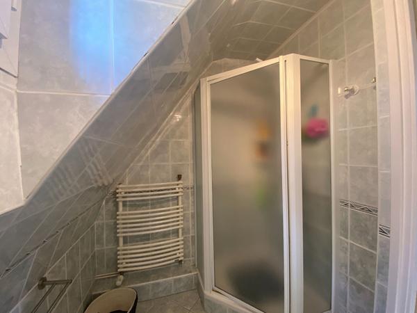 A VENDRE MAISON PROCHE DINAN // 4 CHAMBRES//VIE DE PLAIN PIED // PROCHE TOUS COMMERCES