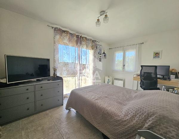 LANÇON-PROVENCE - Maison plain-pied de 85m² - Terrain de 680m² avec piscine