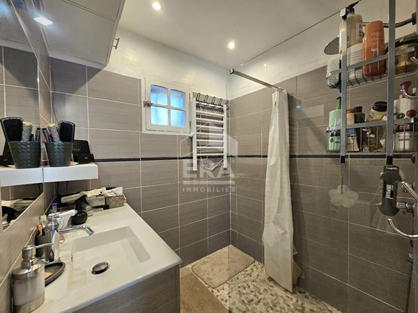 LANÇON-PROVENCE - Maison plain-pied de 85m² - Terrain de 680m² avec piscine