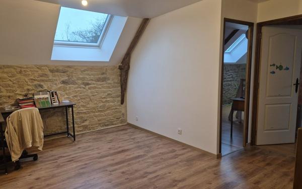 Maison à vendre    7 pièces • 190 m2 Saint-Gorgon
