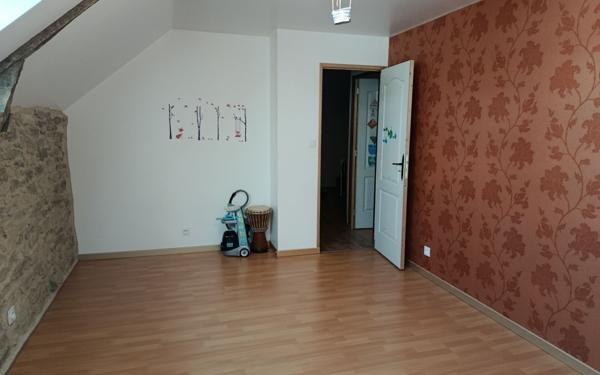 Maison à vendre    7 pièces • 190 m2 Saint-Gorgon