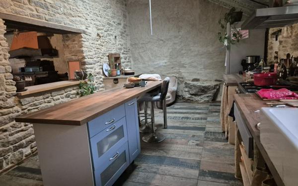 Maison à vendre    7 pièces • 190 m2 Saint-Gorgon