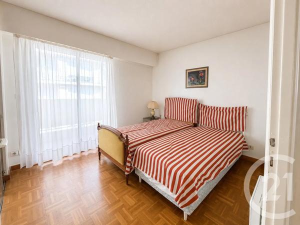 Appartement F3 à vendre  3 pièces - 71,20 m 2   LE CANNET  - 06