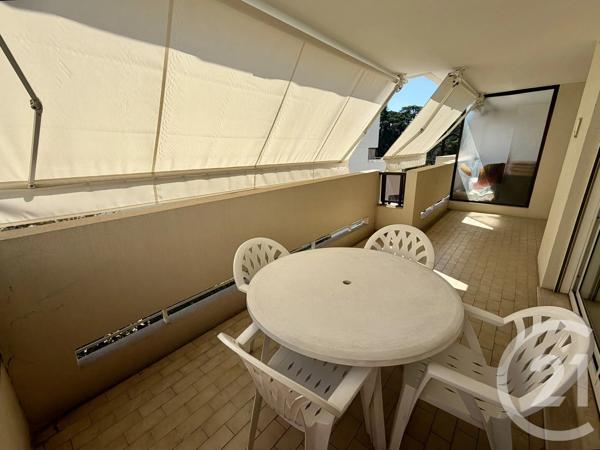 Appartement F3 à vendre  3 pièces - 71,20 m 2   LE CANNET  - 06