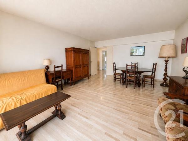 Appartement F3 à vendre  3 pièces - 71,20 m 2   LE CANNET  - 06