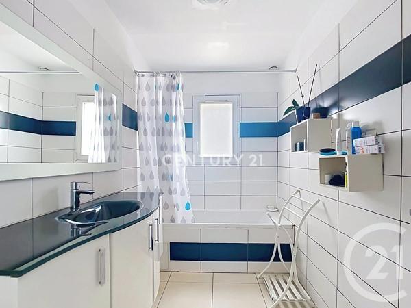 Maison à vendre  5 pièces - 110 m 2   AUBAGNE  - 13