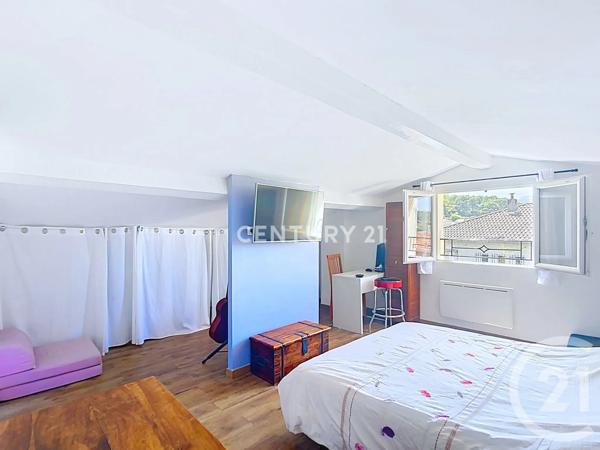 Maison à vendre  5 pièces - 110 m 2   AUBAGNE  - 13