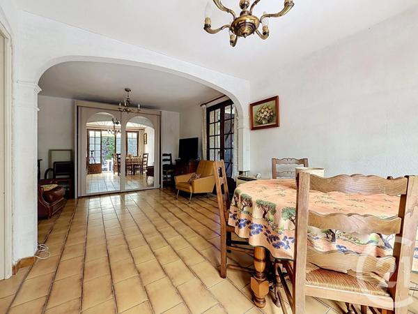 Maison à vendre  4 pièces - 94,29 m 2   ST RAPHAEL  - 83