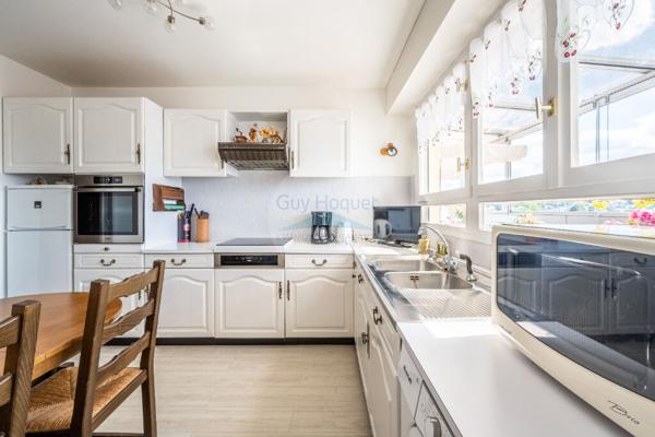 DERNIER ETAGE 3 pièces 2 chambres 70m2