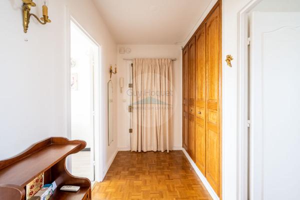 DERNIER ETAGE 3 pièces 2 chambres 70m2