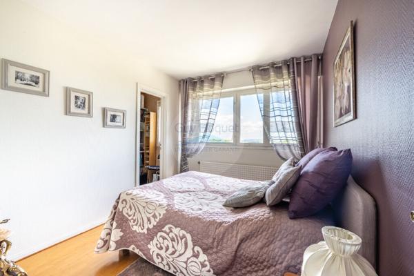 DERNIER ETAGE 3 pièces 2 chambres 70m2