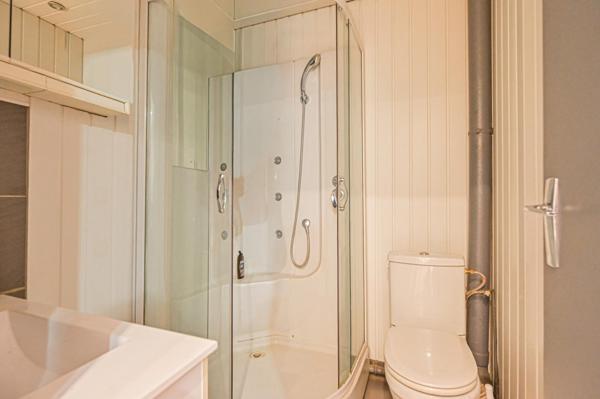 ENTREPOT + BUREAUX 340 M² EN ZAC