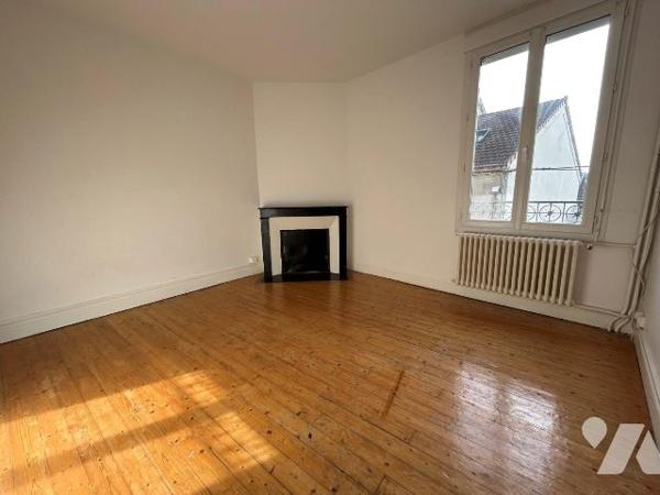 Très belle demeure à DORMANS