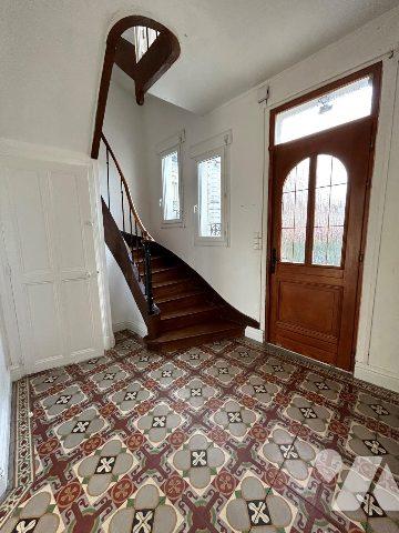 Très belle demeure à DORMANS