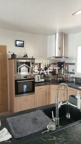 Belle maison de 115 m2 sur terrain de 1600 m2 ; toute équipée et prete à vivre