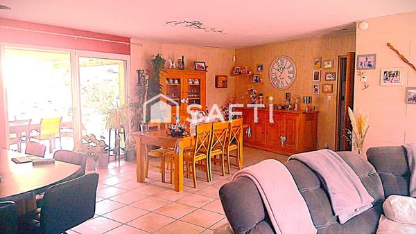 Belle maison de 115 m2 sur terrain de 1600 m2 ; toute équipée et prete à vivre