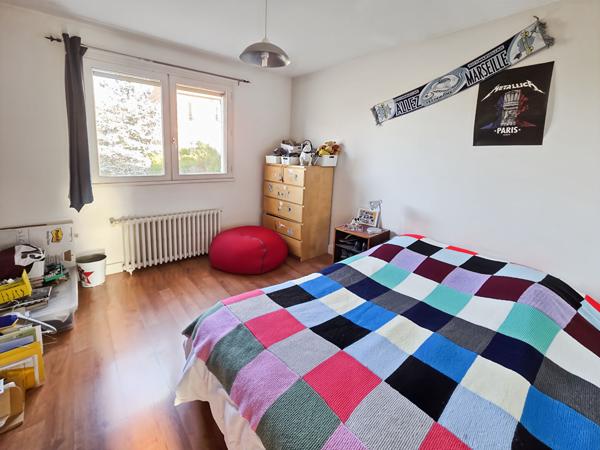 Maison L Hay Les Roses 5 pièce(s) 103 m2