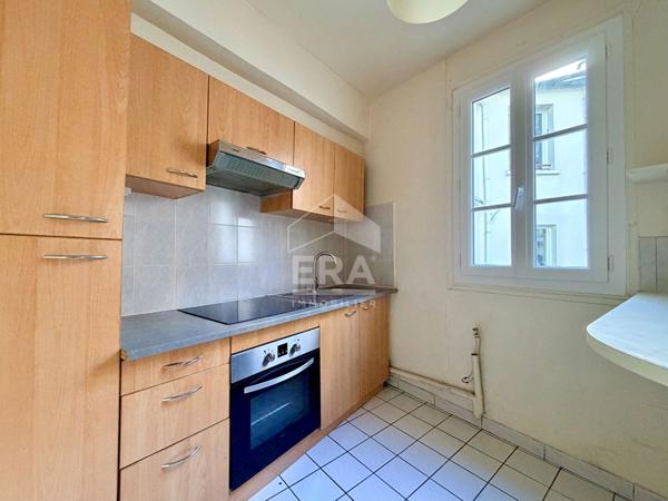 Sèvres coeur de ville - 2 pièces lumineux au dernier étage