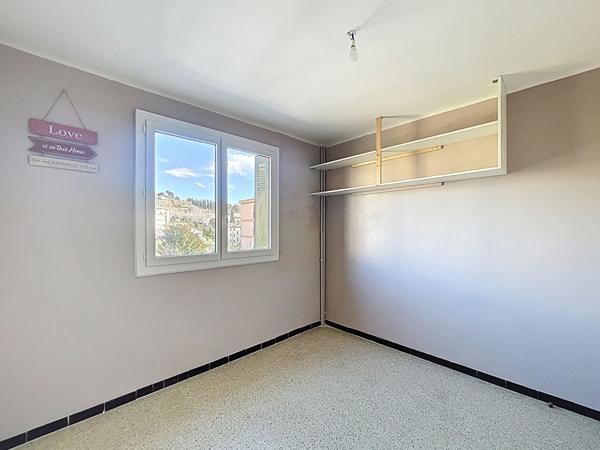 Appartement Manosque 3 pièces, balcon et cave