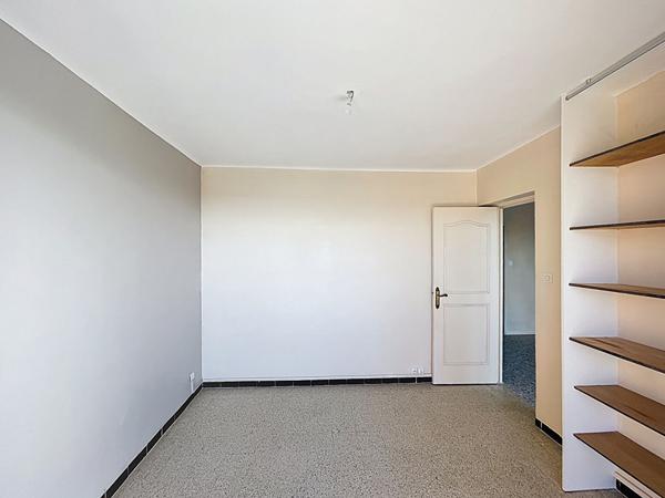 Appartement Manosque 3 pièces, balcon et cave