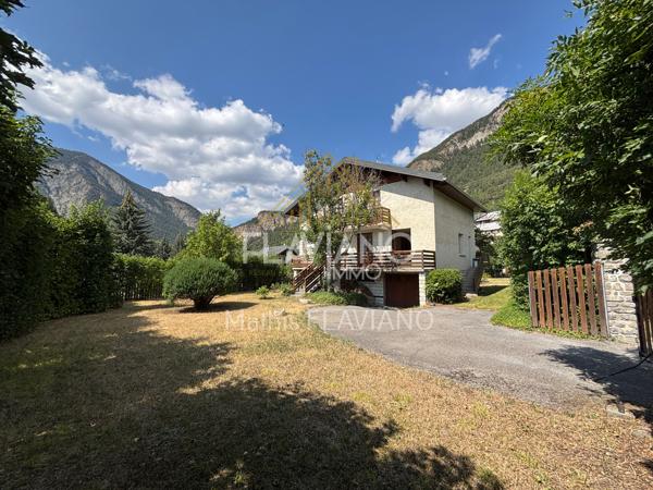 MAISON AVEC TERRAIN ET GARAGE Jausiers (04850)