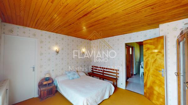 MAISON AVEC TERRAIN ET GARAGE Jausiers (04850)