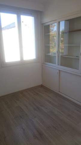 Maison t 6 avec studio, garage et piscine hors sol - Pertuis - Réf. 203