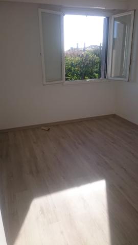 Maison t 6 avec studio, garage et piscine hors sol - Pertuis - Réf. 203