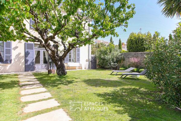 Maison bourgeoise du XIXème avec verrière et jardin en bord de mer