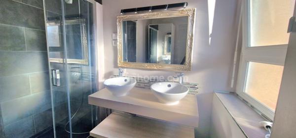 A 2 PAS DU PORT, MAISON T4 GARAGE TERRASSE!