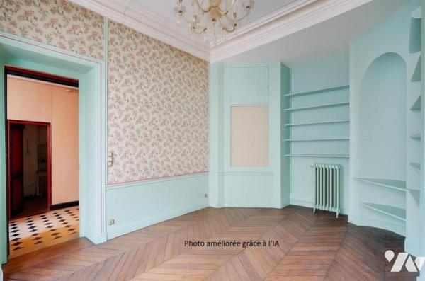 4 pièces dans bel immeuble 18ème siècle 