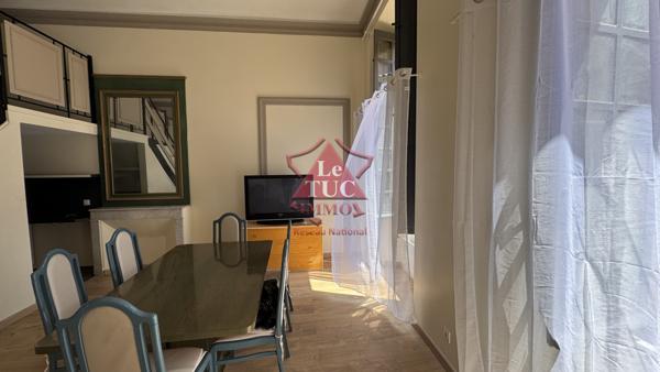 Grasse, À louer – Appartement meublé de charme avec mezzanine de 46 m2 avec mezzanine Grasse (06130)