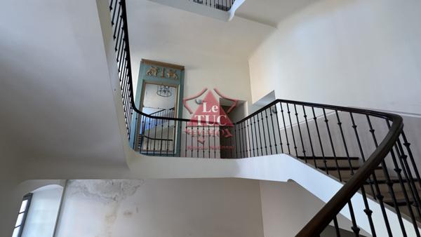 Grasse, À louer – Appartement meublé de charme avec mezzanine de 46 m2 avec mezzanine Grasse (06130)