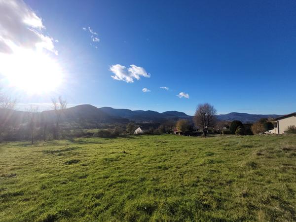 EXCLUSIVITE  BEAUX ! belle parcelle de 3600 m2 constructible avec vue degagee