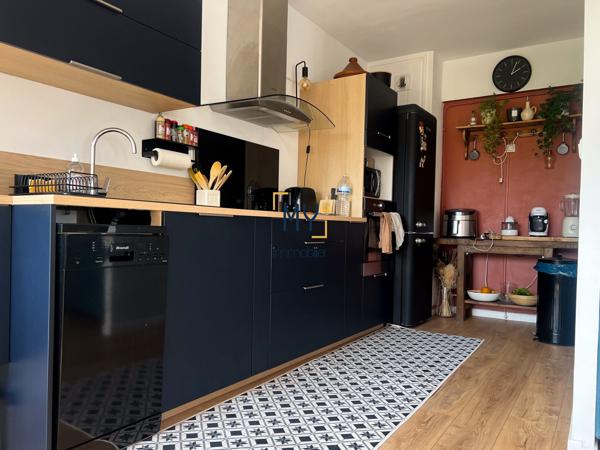 CHARMANT T4 AU DERNIER ÉTAGE DE LA RÉSIDENCE DU VERT BOIS