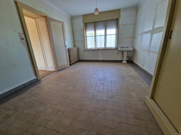 MAISON T9 avec LOCAL à vendre proche EPINAL - MAISON avec TERRASSE, GARAGE et TERRAIN
