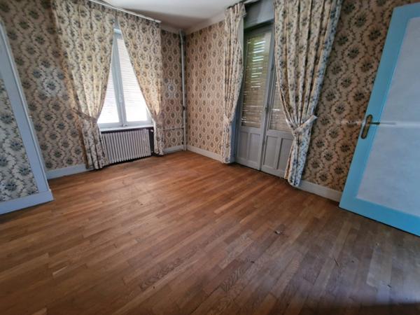 MAISON T9 avec LOCAL à vendre proche EPINAL - MAISON avec TERRASSE, GARAGE et TERRAIN