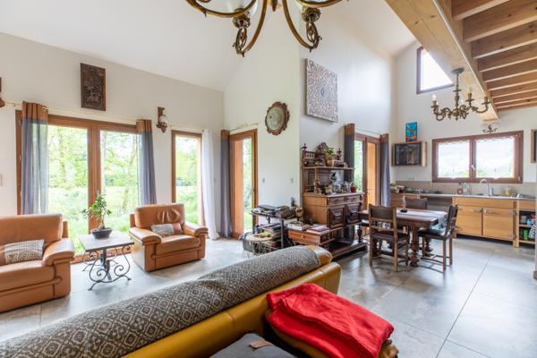 Belle et récente maison en ossature bois