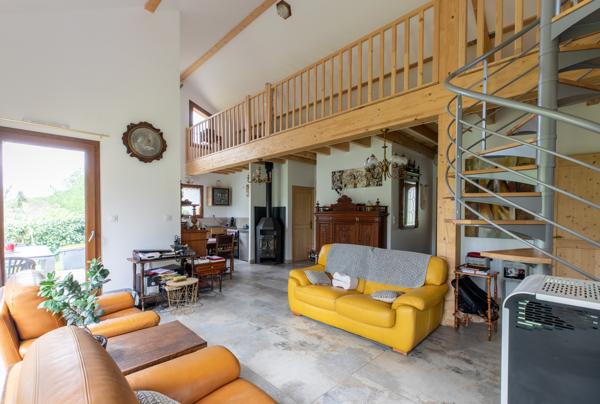 Belle et récente maison en ossature bois